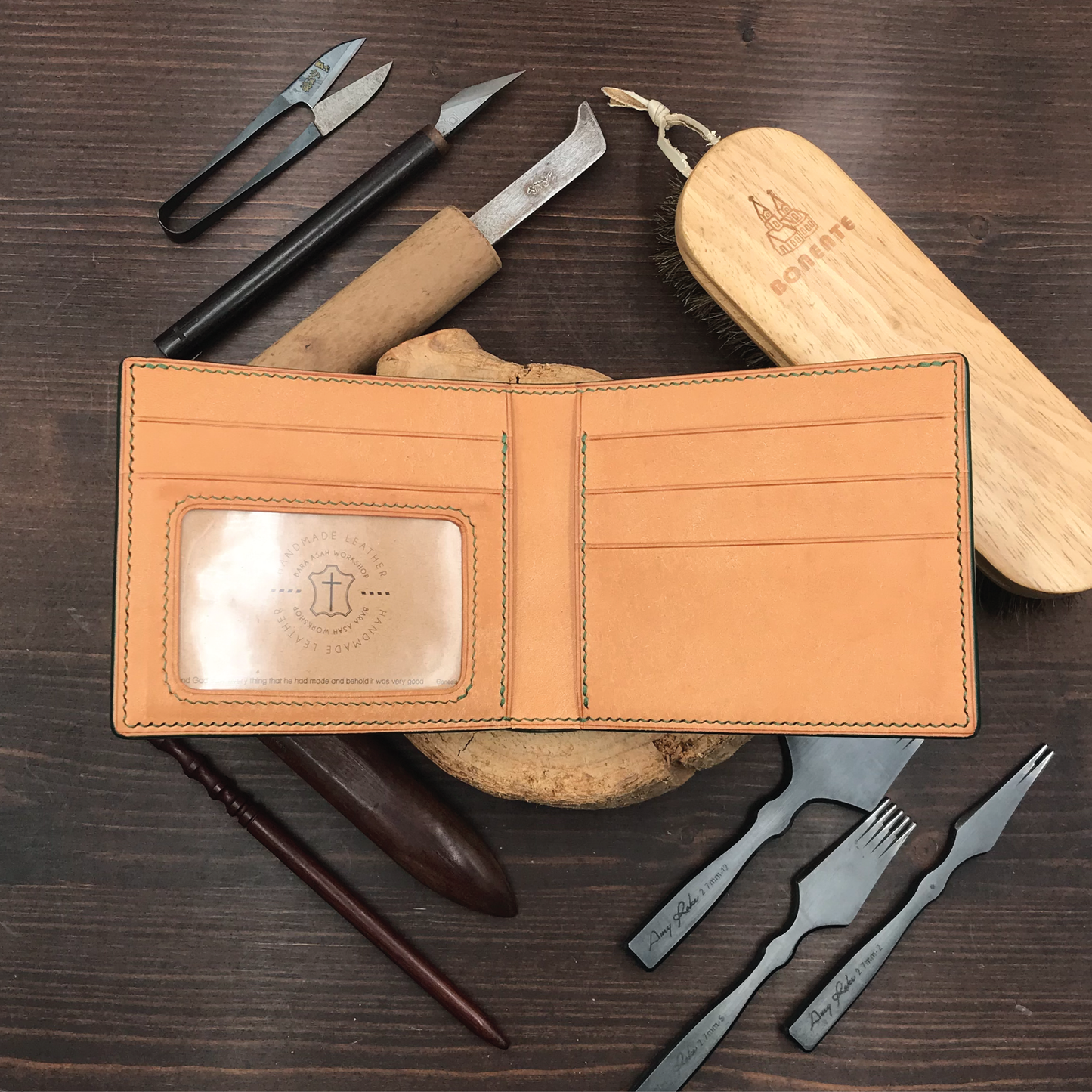 Pueblo Leather | Bifold Short Wallet | Card Slot, Photo Slot | 磨砂牛皮系列 | 兩摺短銀包 | 卡位，相位款式