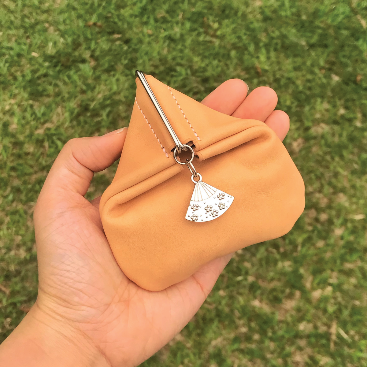 Buttero Leather | Japanese Onigiri Design Coins Bag