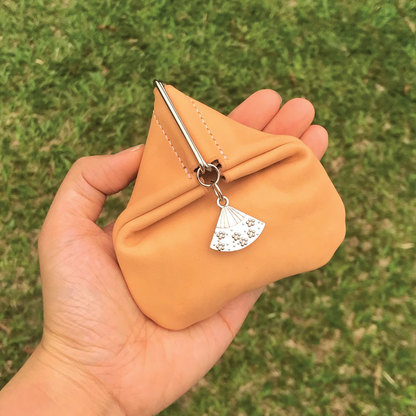 Buttero Leather | Japanese Onigiri Design Coins Bag