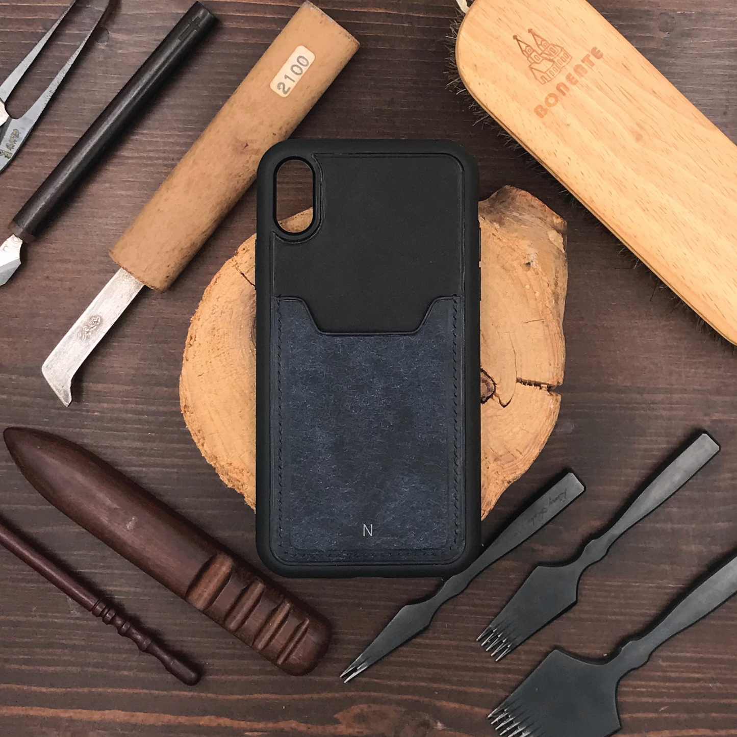 Pueblo Leather | Card Slot iPhone Case | 磨砂牛皮系列 | 卡位手機殼