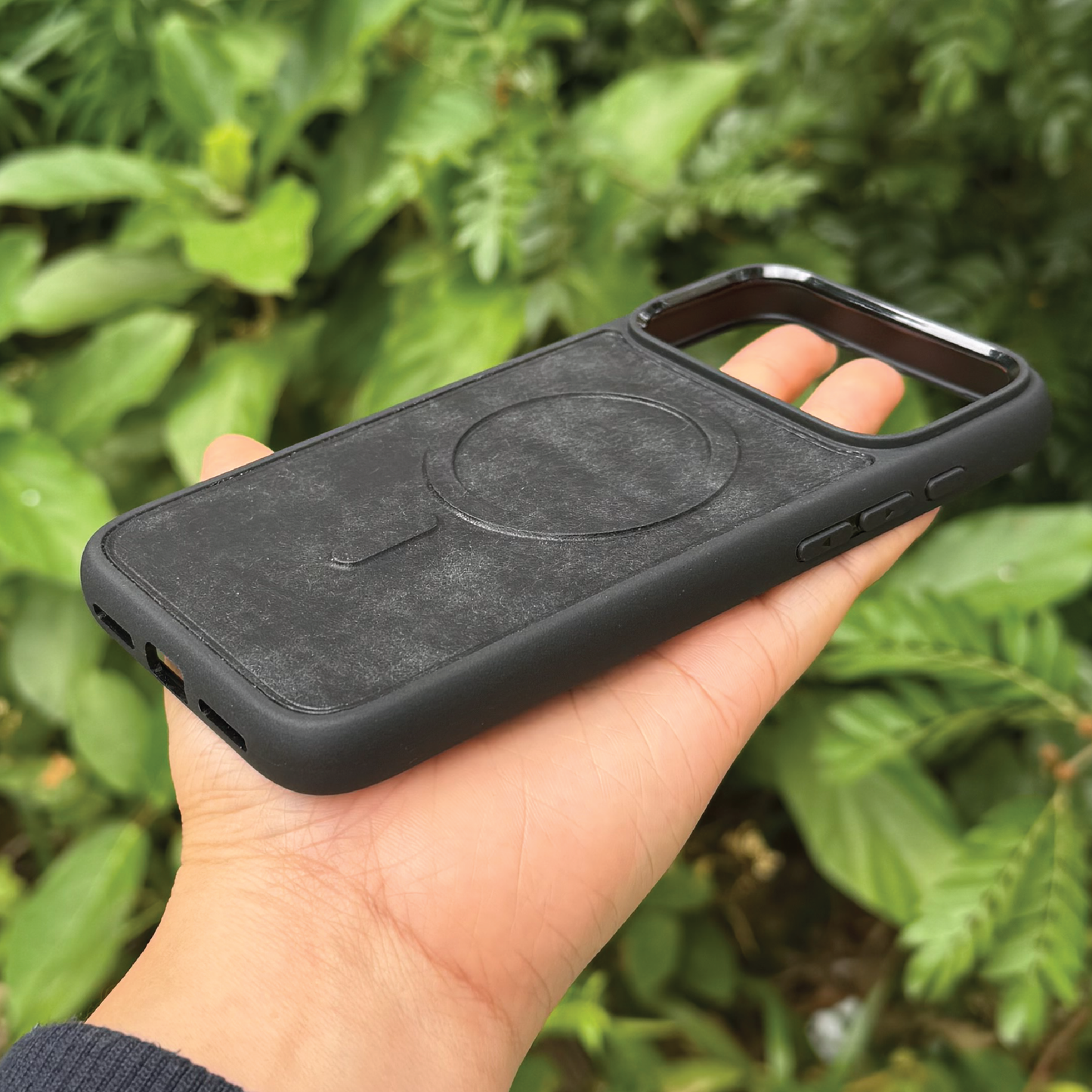 Pueblo Leather | MagSafe Compatible iPhone Case | 磨砂牛皮系列 | 磁吸手機殼