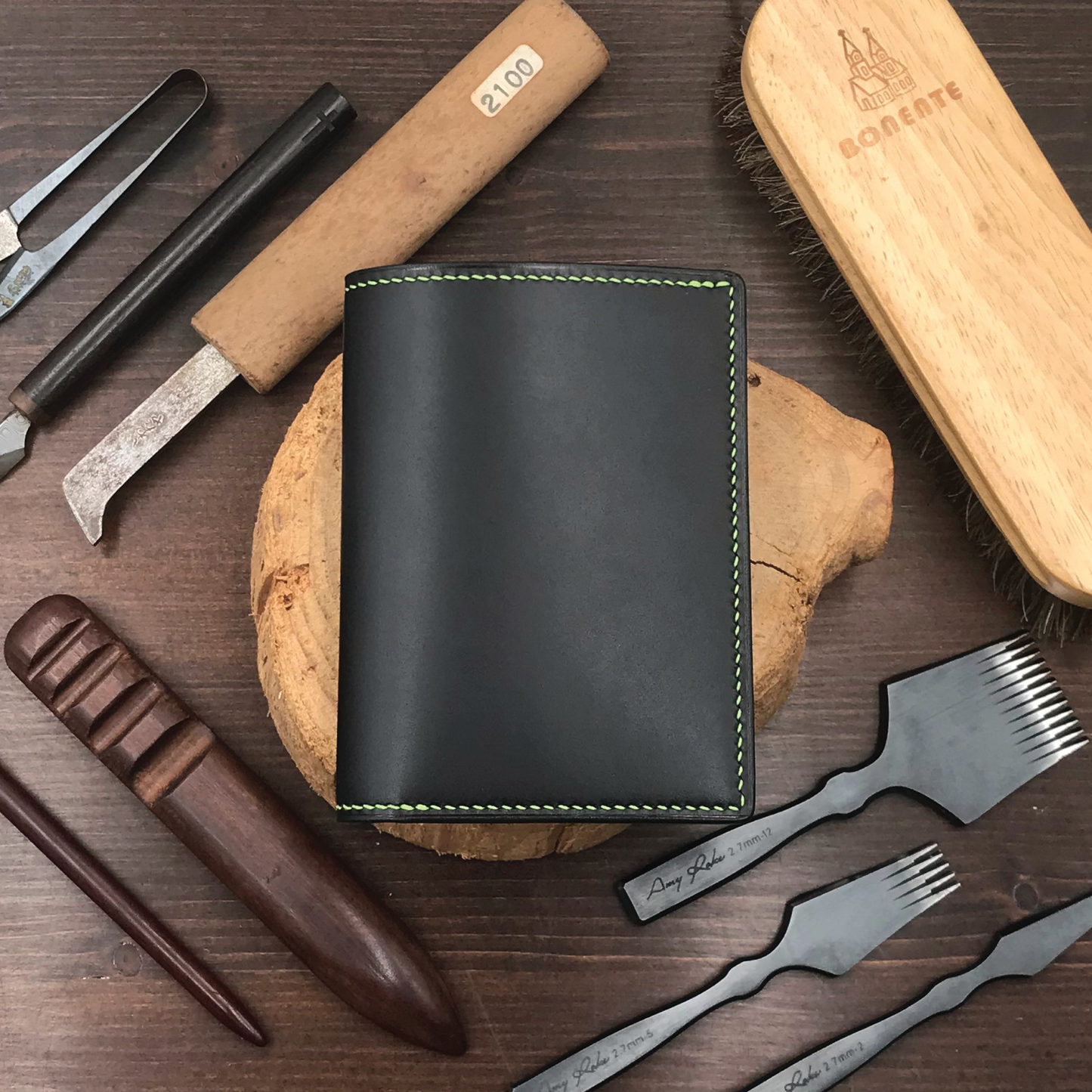 Buttero Leather | Bifold Medium Wallet | Card Slot, Photo Slot | 植鞣牛皮系列 | 兩摺中銀包 | 卡位，相位款式