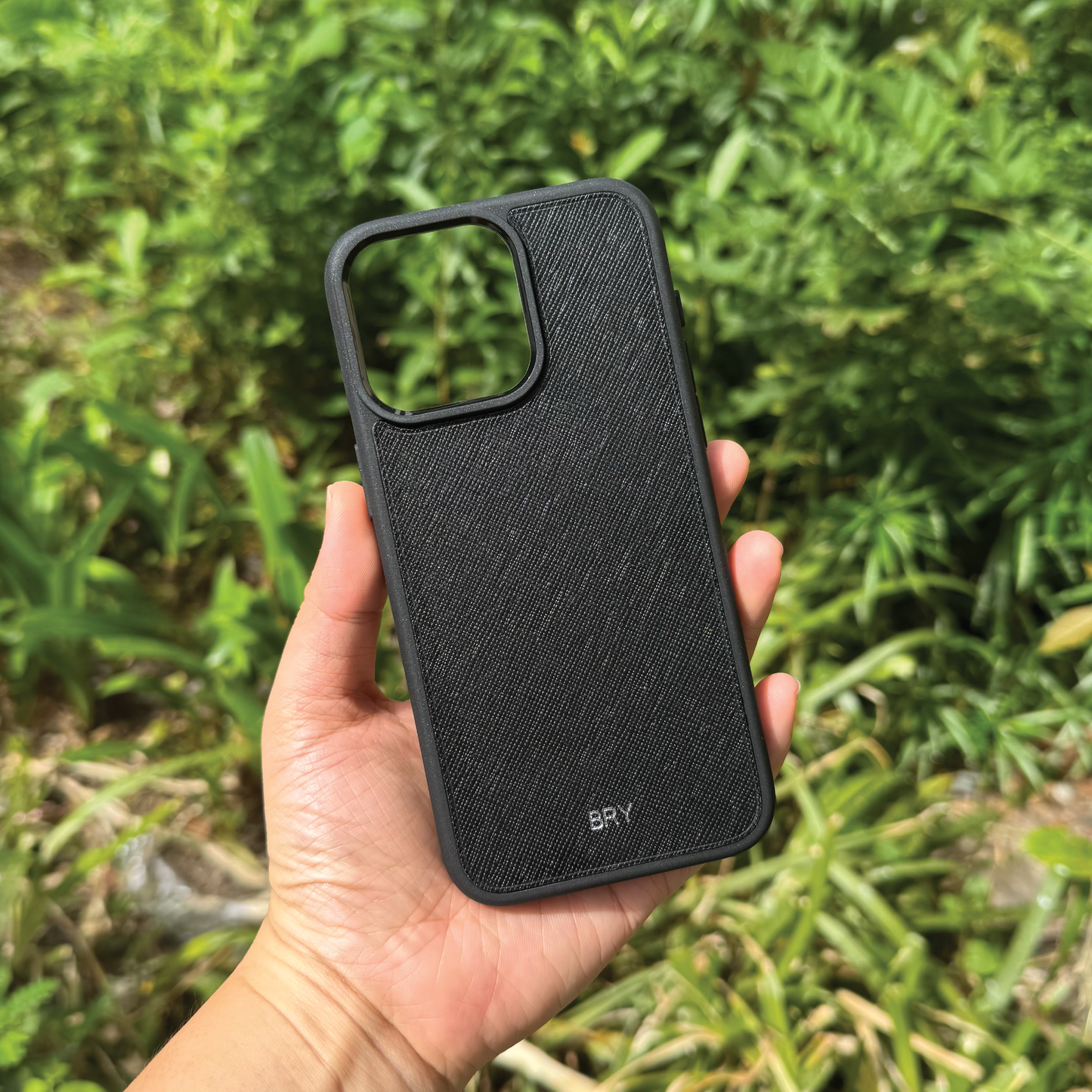 Saffiano Leather | MagSafe Compatible iPhone Case | 十字紋牛皮系列 | 磁吸手機殼