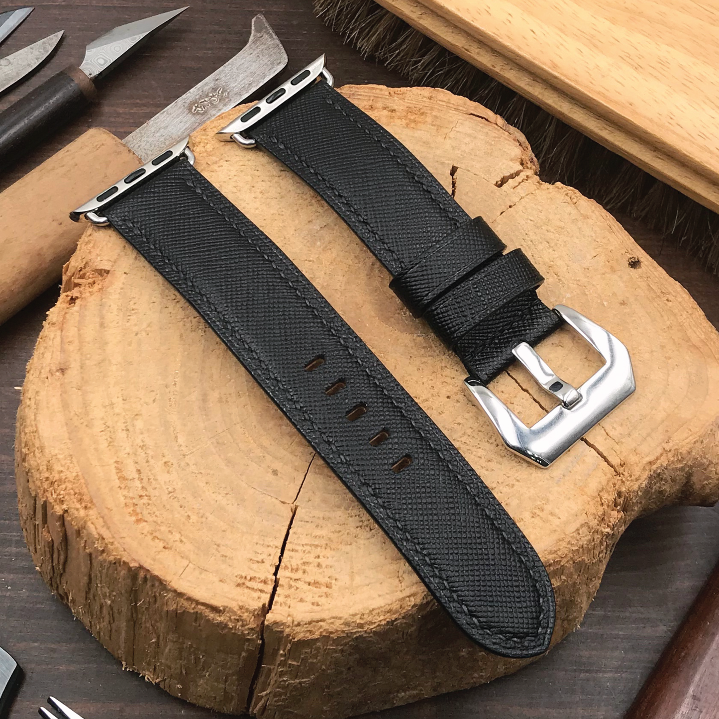 Saffiano Leather | Heavy-Duty Apple Watch Strap | 十字紋牛皮系列 | 厚身款iWatch錶帶