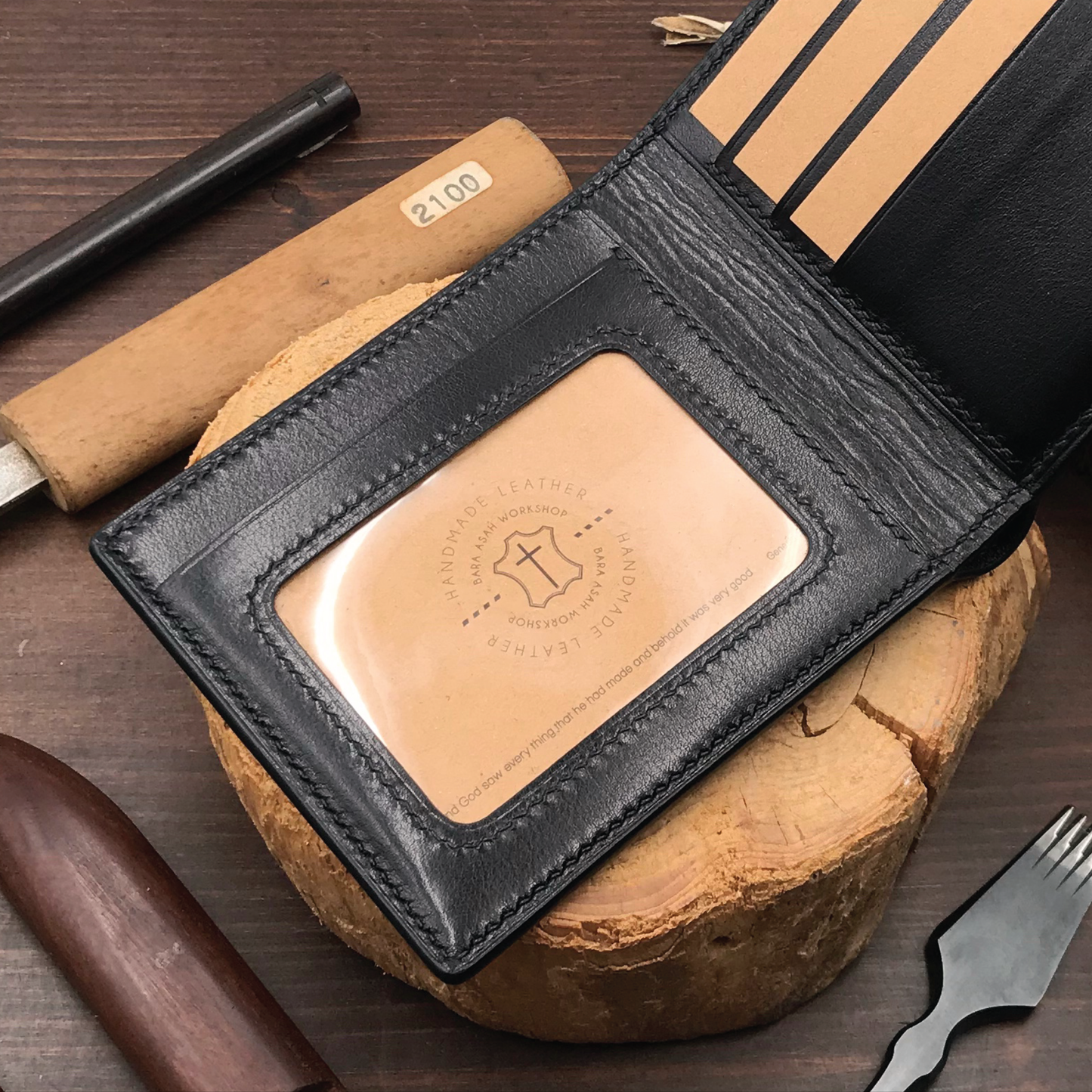 Calf Leather | Bifold Short Wallet | Card Slot, Photo Slot | 小牛皮系列 | 兩摺短銀包 | 卡位，相位款式