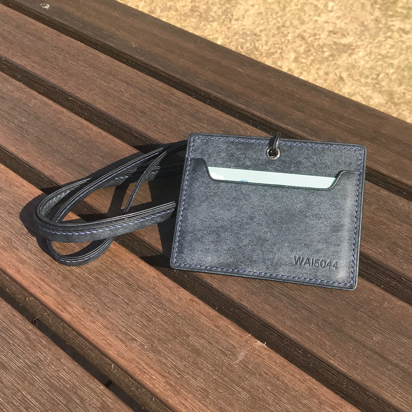 Pueblo Leather | ID Cardholder with Lanyard | Vertical, Horizontal Style | 磨砂牛皮系列 | 掛頸職員卡套 | 直款橫款