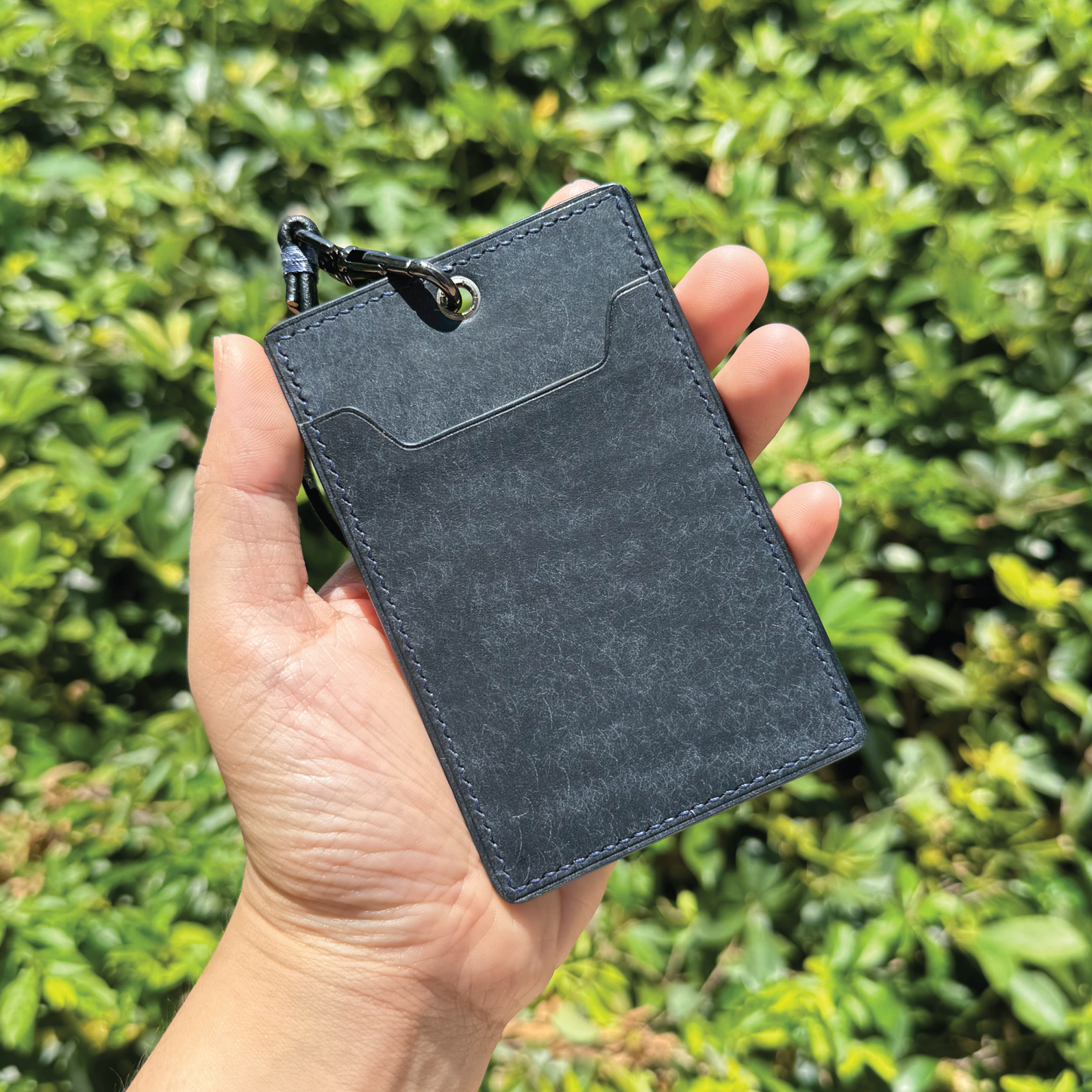 Pueblo Leather | ID Cardholder with Lanyard | Vertical, Horizontal Style | 磨砂牛皮系列 | 掛頸職員卡套 | 直款橫款