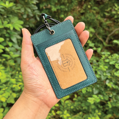 Pueblo Leather | ID Cardholder with Lanyard | Vertical, Horizontal Style | 磨砂牛皮系列 | 掛頸職員卡套 | 直款橫款