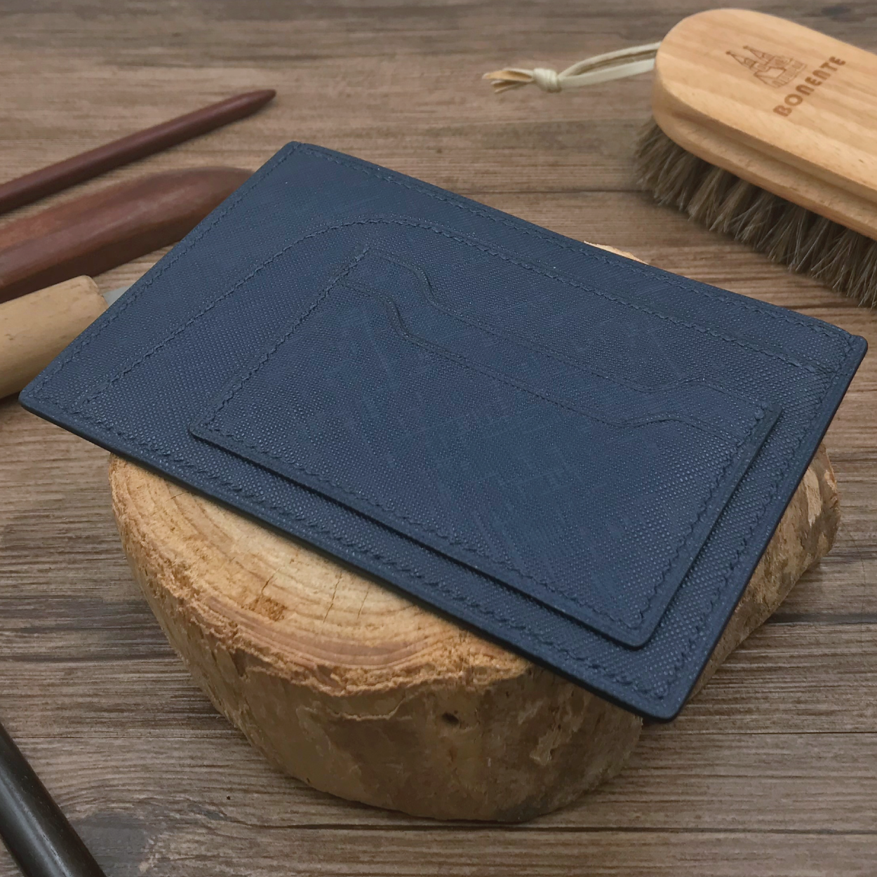 Saffiano Leather | Simple Passport Holder | 十字紋牛皮系列 | 簡約護照套