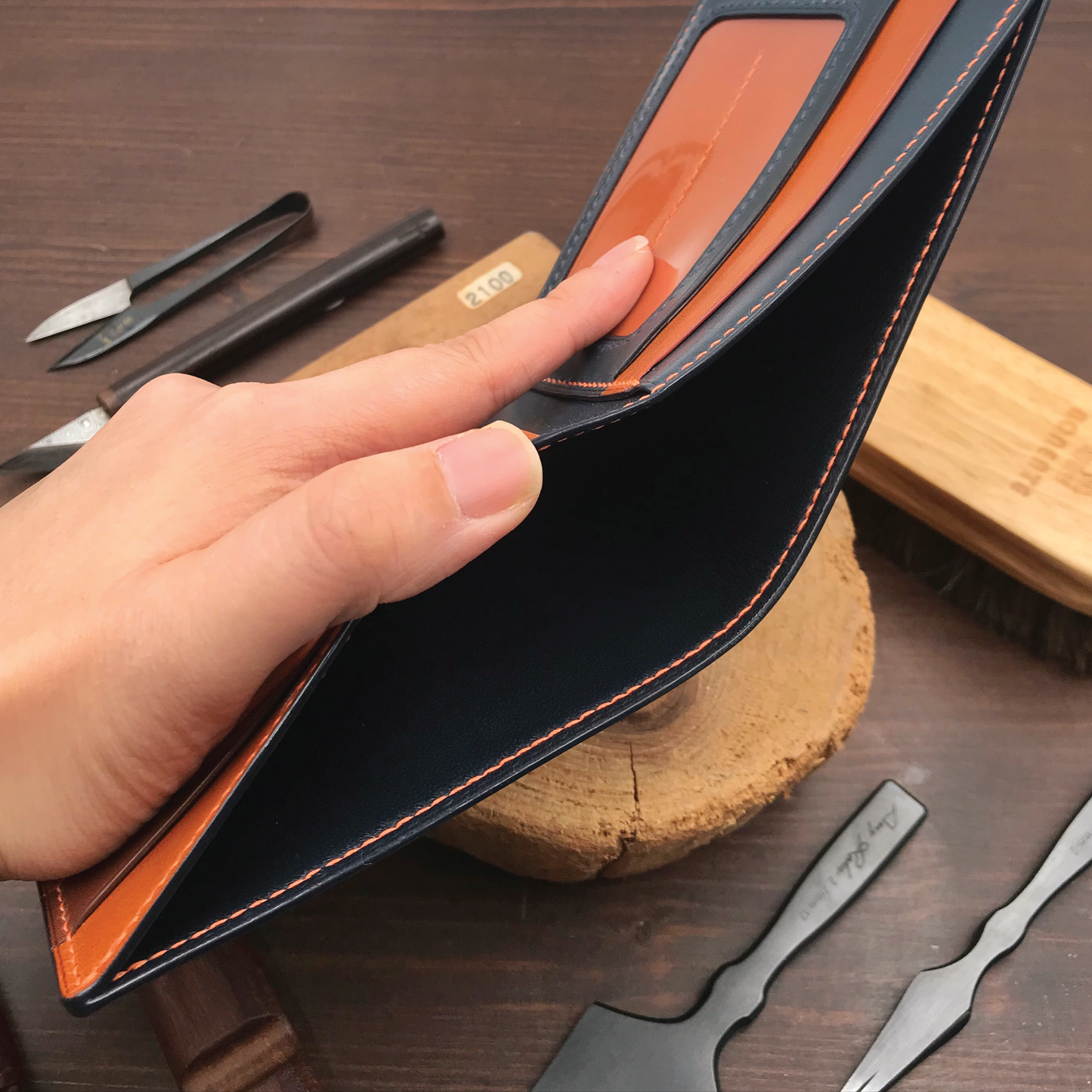 Tochigi Leather | Bifold Short Wallet | Card Slot, Photo Slot | 栃木牛皮系列 | 兩摺短銀包 | 卡位，相位款式