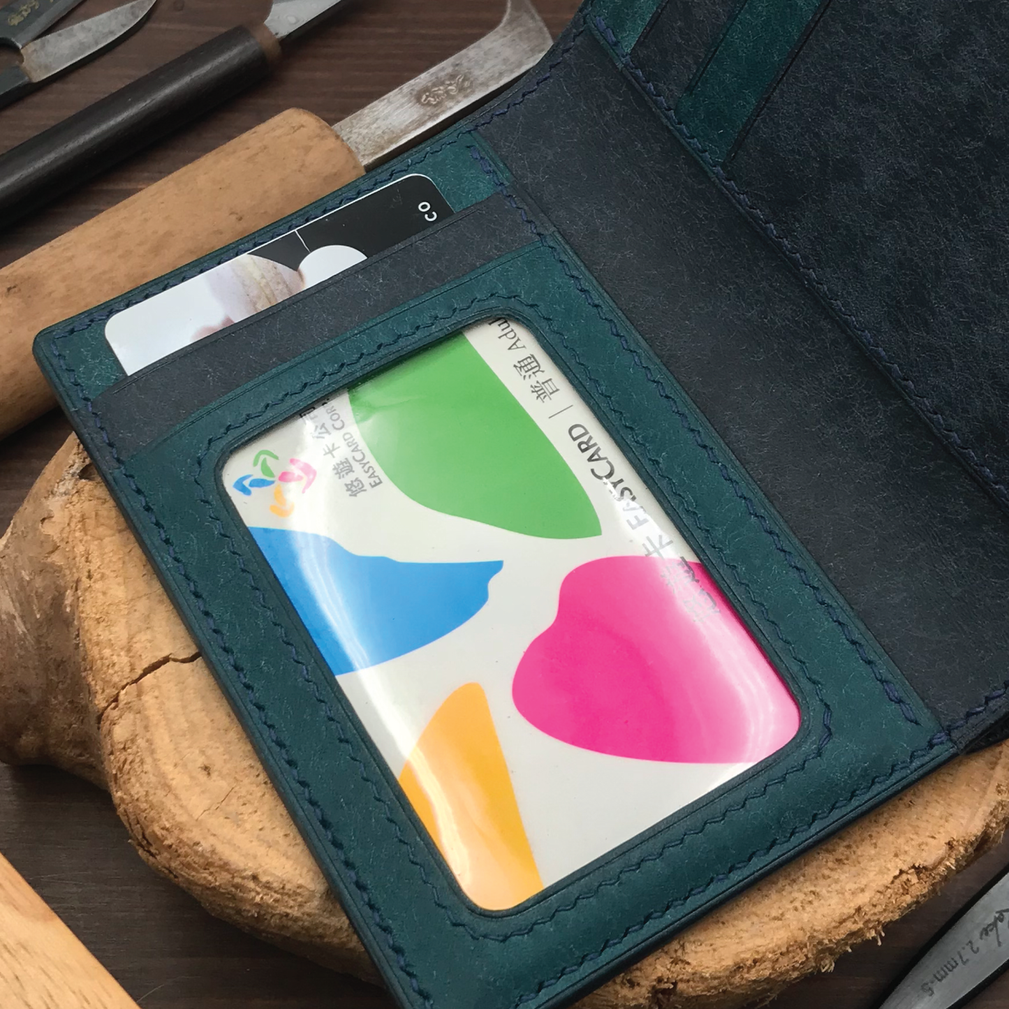 Pueblo Leather | Bifold Medium Wallet | Card Slot, Photo Slot | 磨砂牛皮系列 | 兩摺中銀包 | 卡位，相位款式