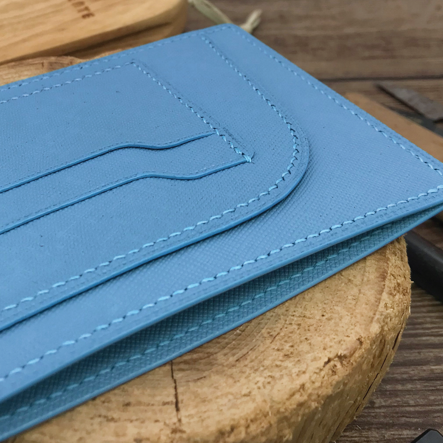 Saffiano Leather | Simple Passport Holder | 十字紋牛皮系列 | 簡約護照套