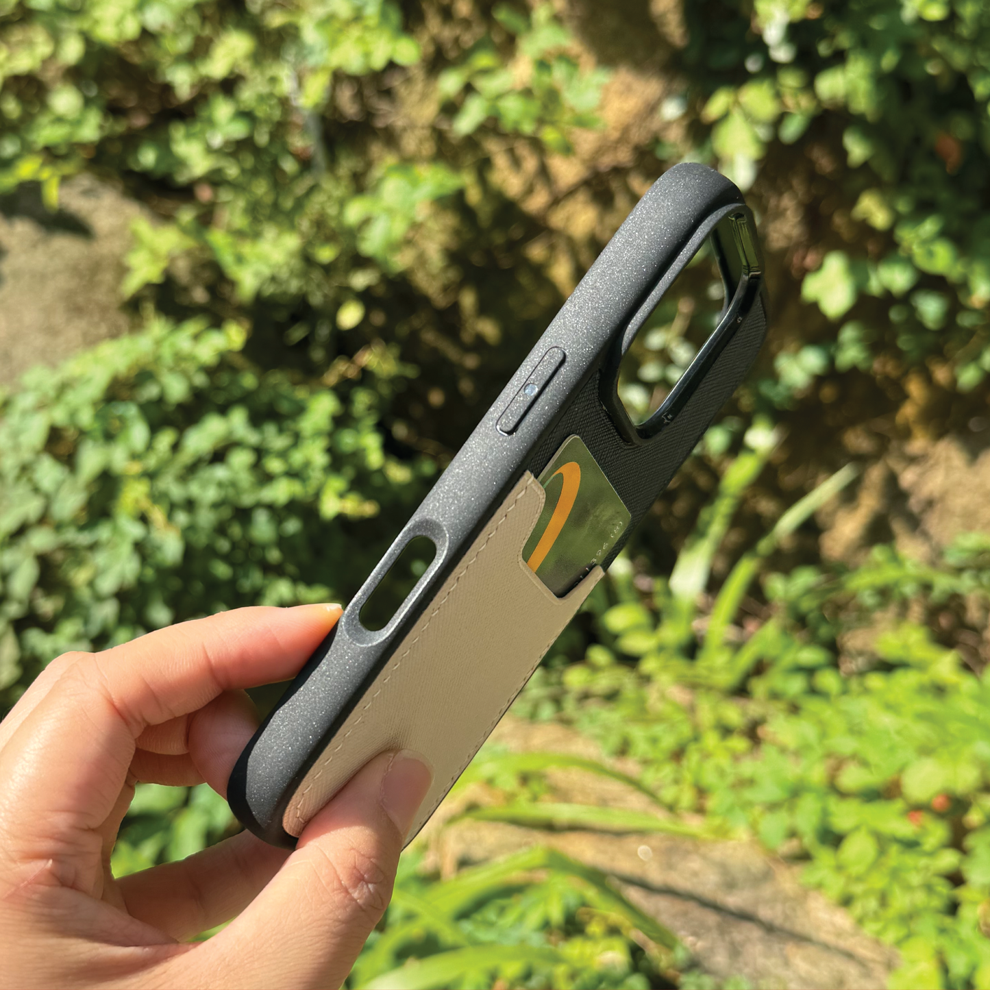 Saffiano Leather | Card Slot iPhone Case | 十字紋牛皮系列 | 卡位手機殼