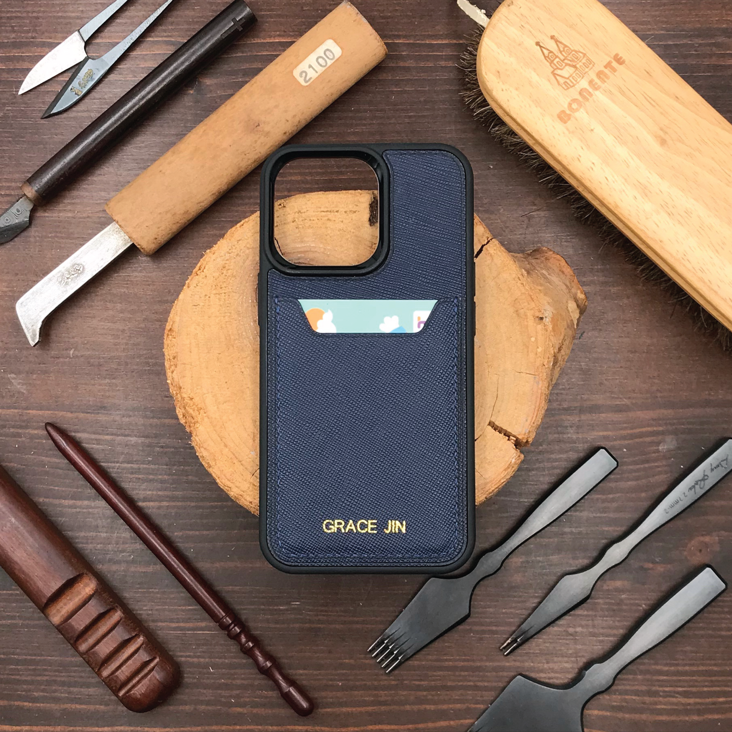 Saffiano Leather | Card Slot iPhone Case | 十字紋牛皮系列 | 卡位手機殼