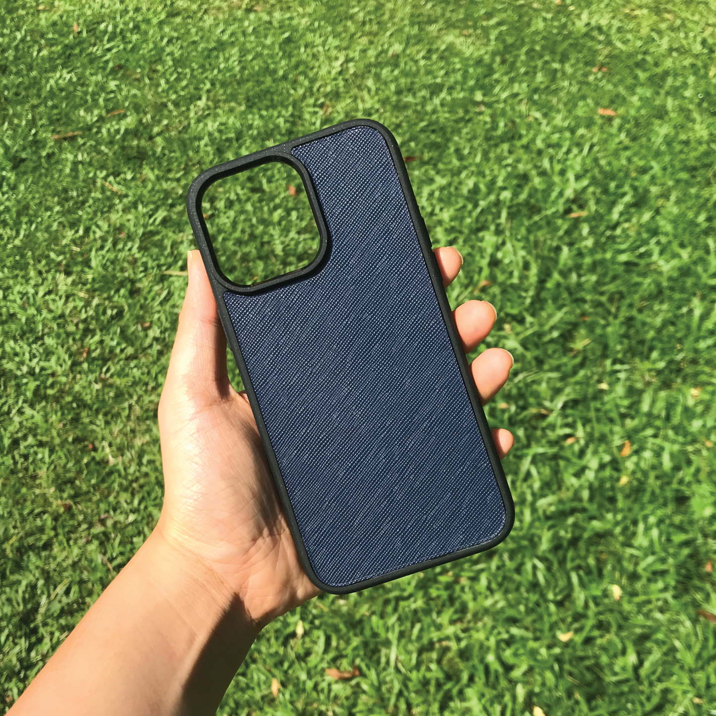 Saffiano Leather | MagSafe Compatible iPhone Case | 十字紋牛皮系列 | 磁吸手機殼