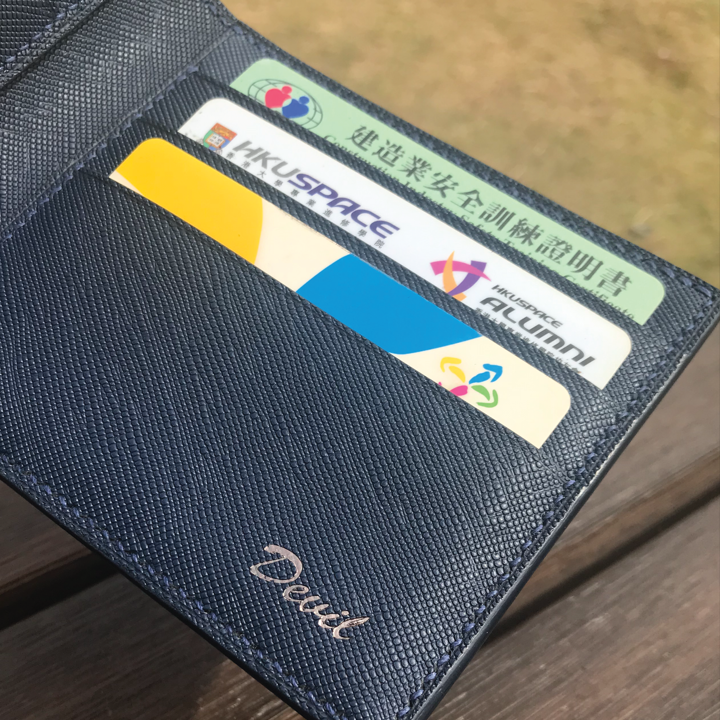 Saffiano Leather | Bifold Short Wallet | Card Slot, Photo Slot | 十字紋牛皮系列 | 兩摺短銀包 | 卡位，相位款式