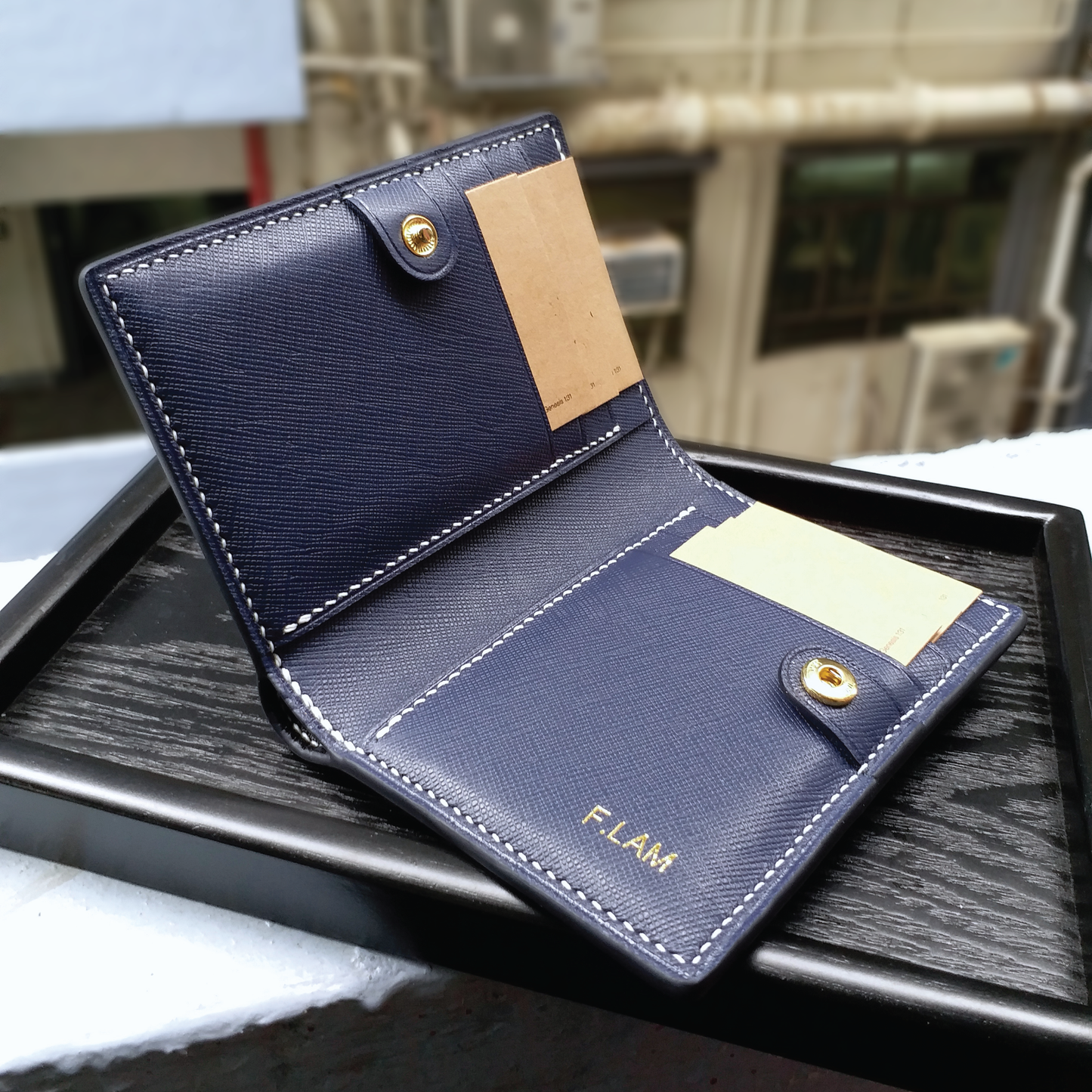 Saffiano Leather | Bifold Medium Wallet | Card Slot, Photo Slot | 十字紋牛皮系列 | 兩摺中銀包 | 卡位，相位款式