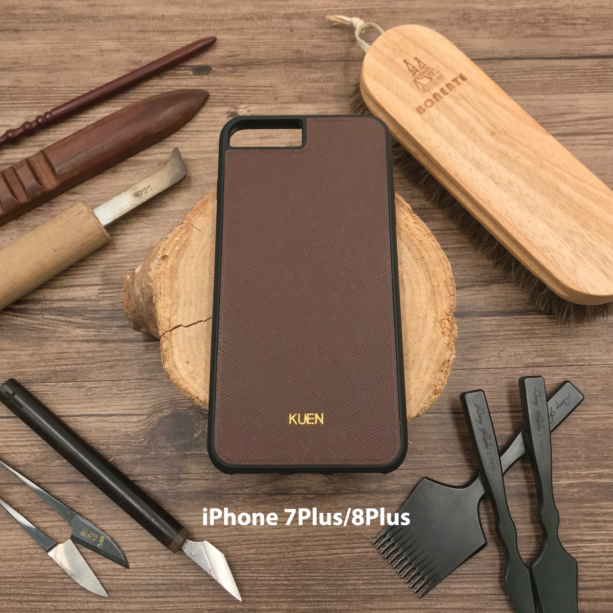 Saffiano Leather | MagSafe Compatible iPhone Case | 十字紋牛皮系列 | 磁吸手機殼