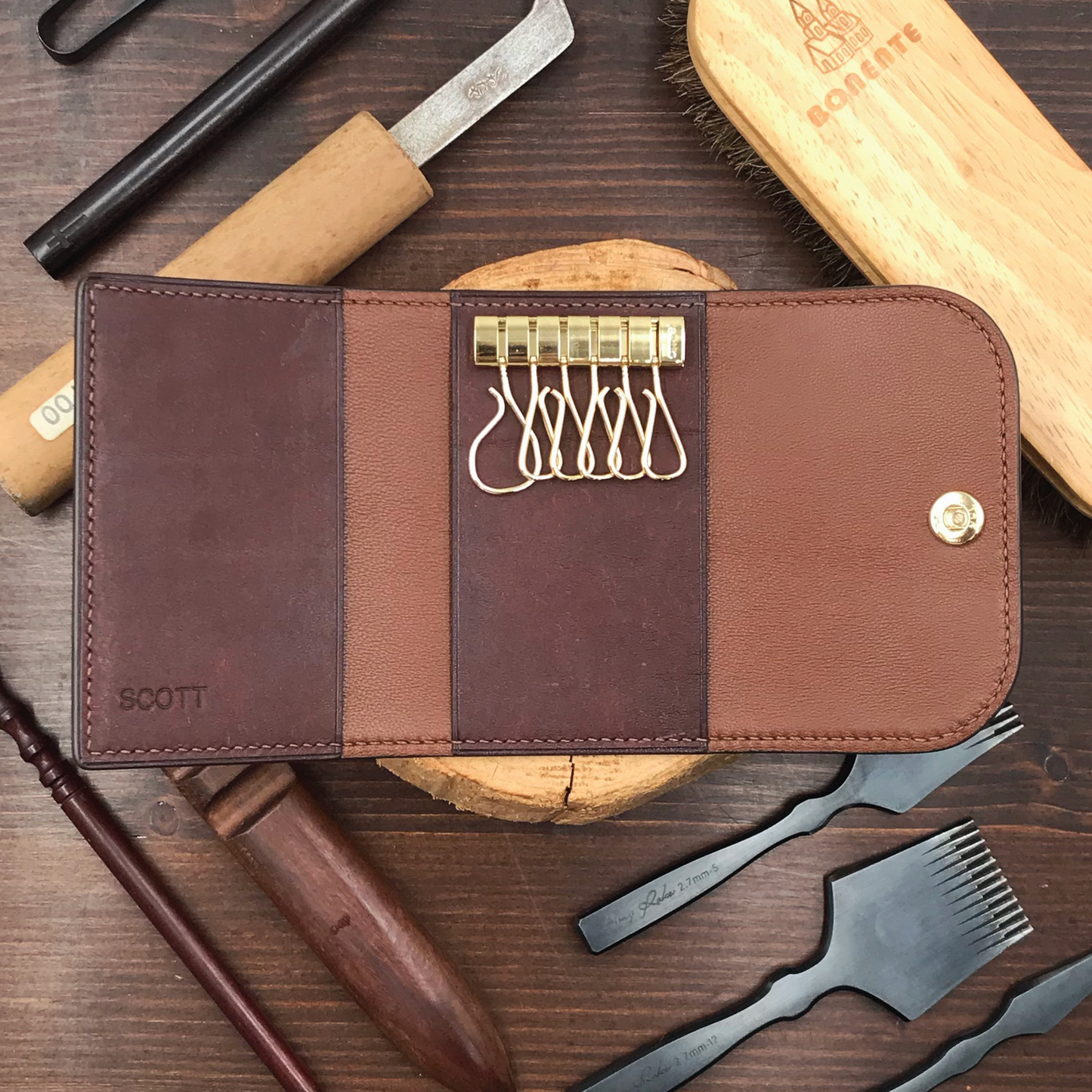 Pueblo Leather | Tri-fold Keyholder | 磨砂牛皮系列 | 三摺鎖匙包