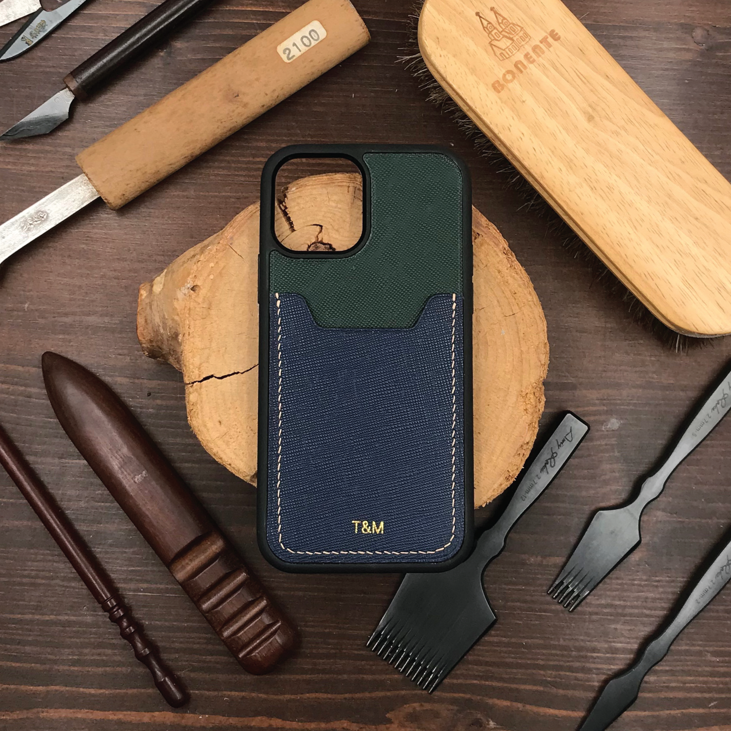 Saffiano Leather | Card Slot iPhone Case | 十字紋牛皮系列 | 卡位手機殼