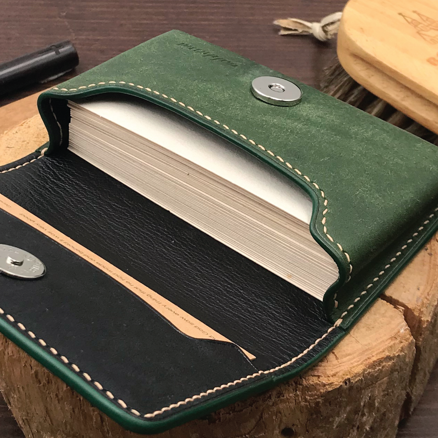 Pueblo Leather | Magnetic Snap Business Name Card Case | 磨砂牛皮系列 | 磁扣開關卡片盒