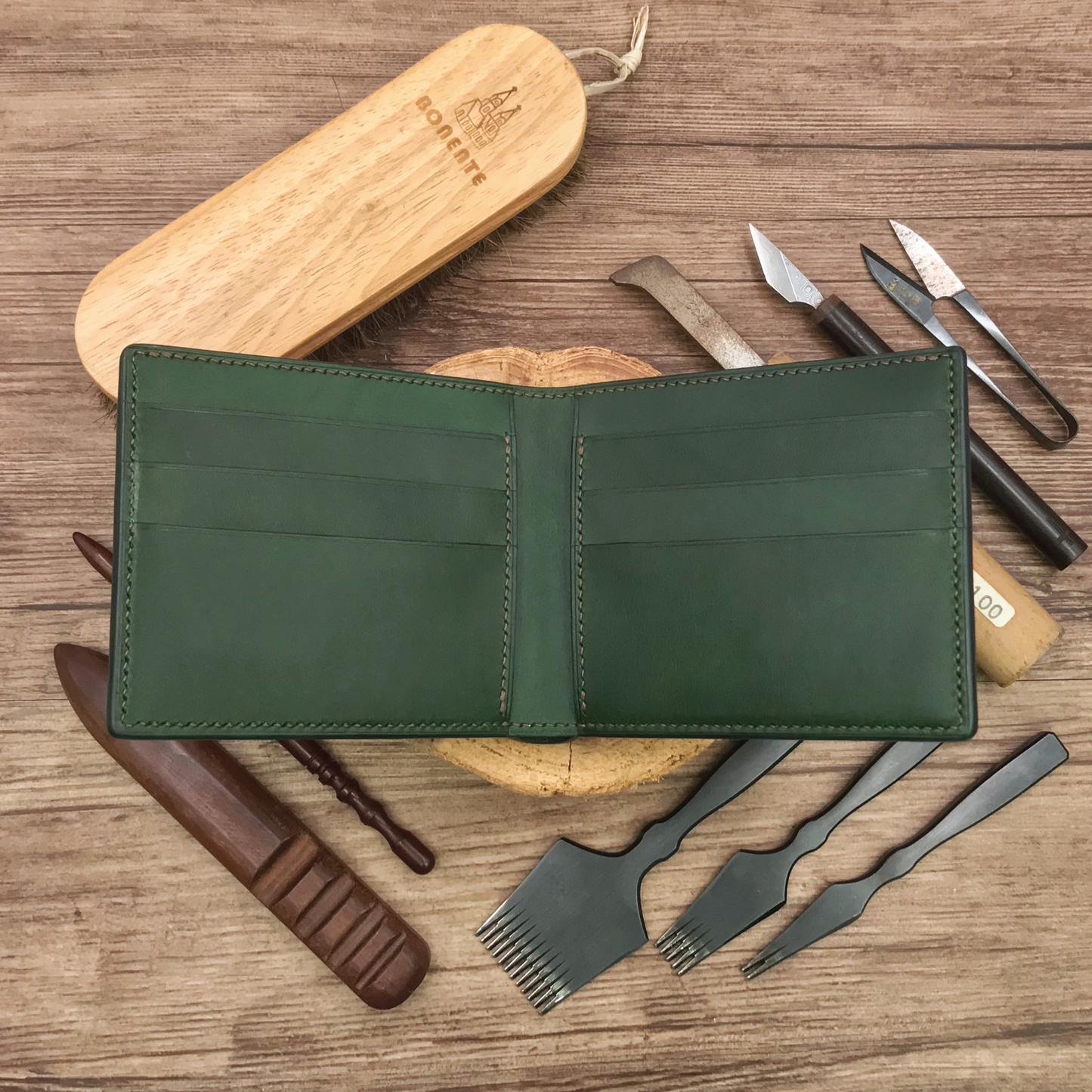 Buttero Leather | Bifold Short Wallet | Card Slot, Photo Slot | 植鞣牛皮系列 | 兩摺短銀包 | 卡位，相位款式