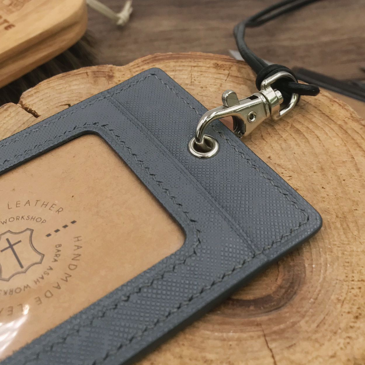 Saffiano Leather | ID Cardholder with Lanyard | Vertical, Horizontal Style | 十字紋牛皮系列 | 掛頸職員卡套 | 直款橫款