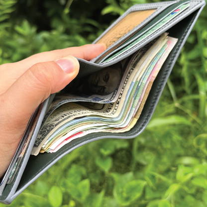 Saffiano Leather | Bifold Short Wallet | Card Slot, Photo Slot | 十字紋牛皮系列 | 兩摺短銀包 | 卡位，相位款式