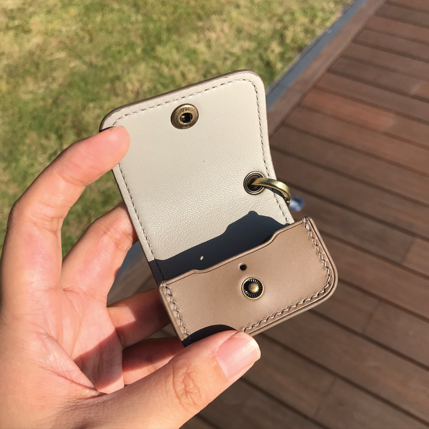 Buttero Leather | Airpod Case | 植鞣牛皮系列 | 蘋果耳機保護套