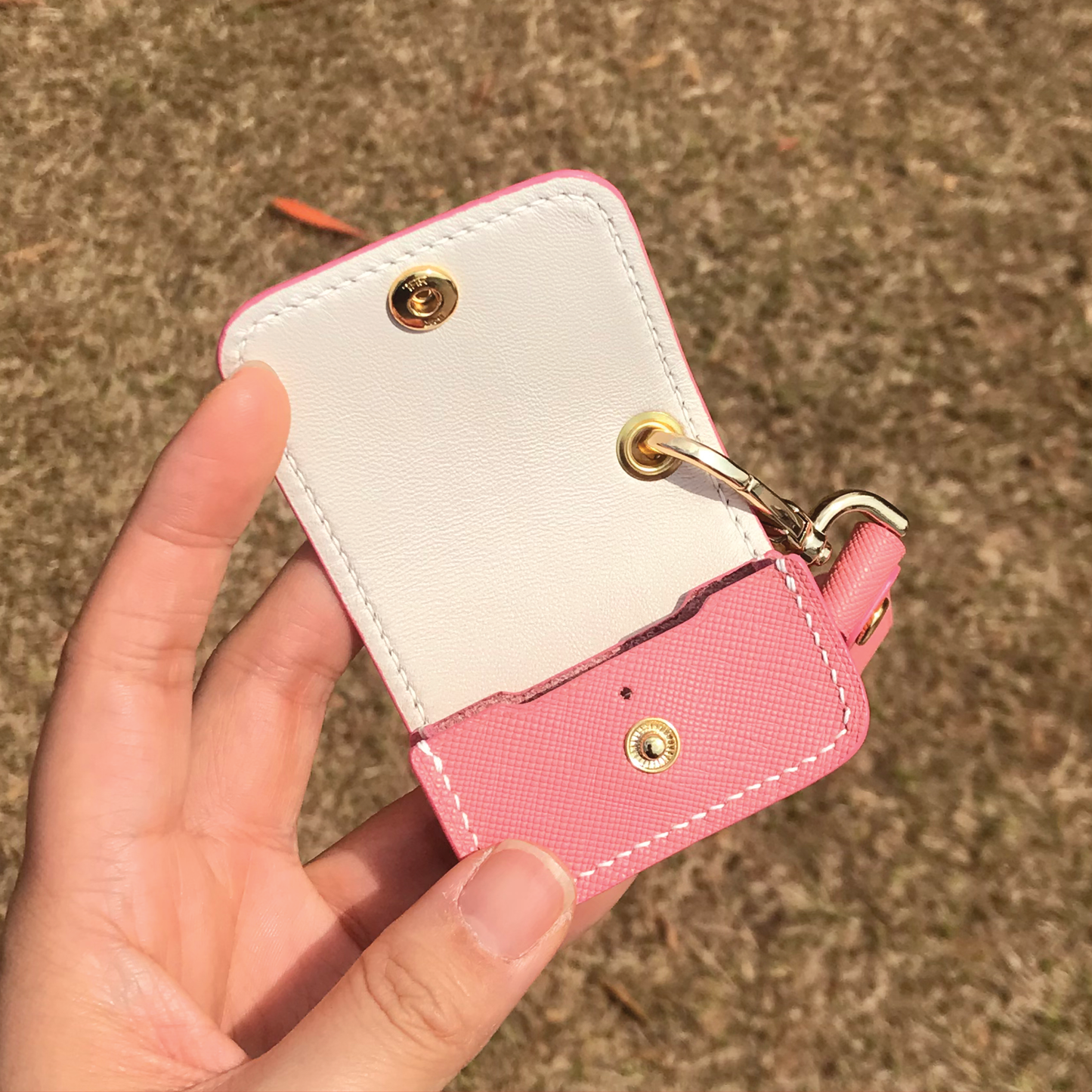 Saffiano Leather | Airpod Case | 十字紋牛皮系列 | 蘋果耳機保護套