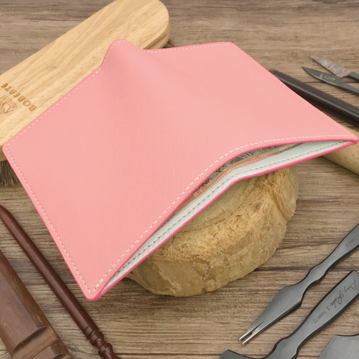 Saffiano Leather | Bifold Medium Wallet | Card Slot, Photo Slot | 十字紋牛皮系列 | 兩摺中銀包 | 卡位，相位款式