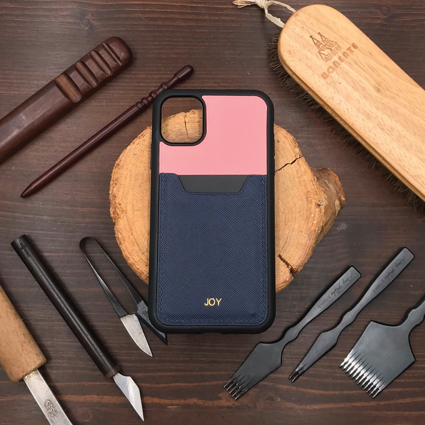 Saffiano Leather | Card Slot iPhone Case | 十字紋牛皮系列 | 卡位手機殼