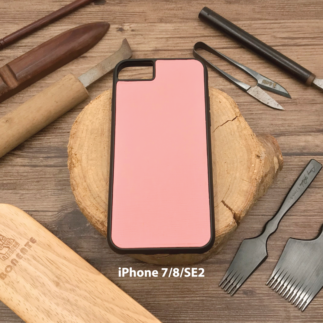 Saffiano Leather | MagSafe Compatible iPhone Case | 十字紋牛皮系列 | 磁吸手機殼