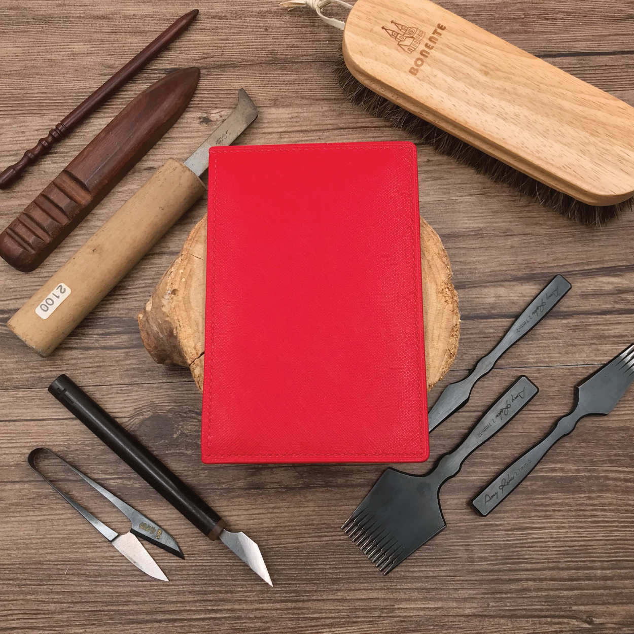 Saffiano Leather | Simple Passport Holder | 十字紋牛皮系列 | 簡約護照套