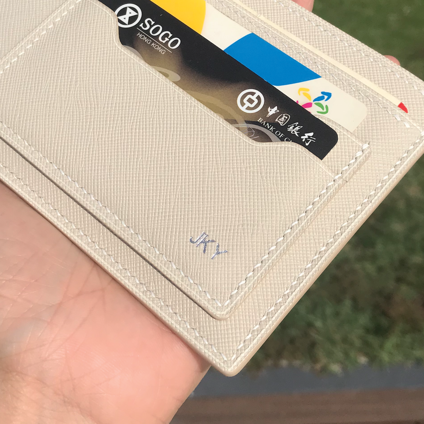 Saffiano Leather | Simple Passport Holder | 十字紋牛皮系列 | 簡約護照套