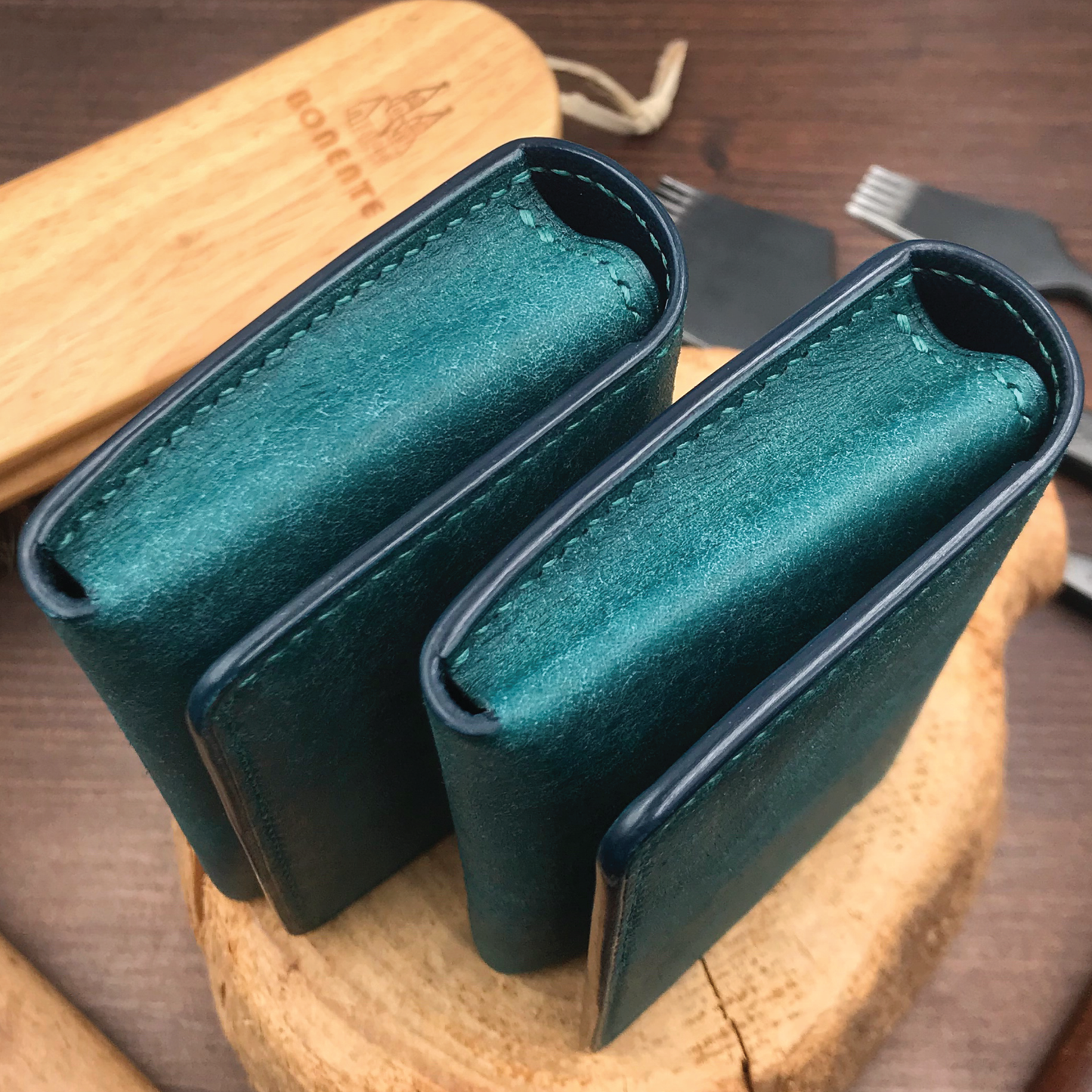Pueblo Leather | Magnetic Snap Business Name Card Case | 磨砂牛皮系列 | 磁扣開關卡片盒