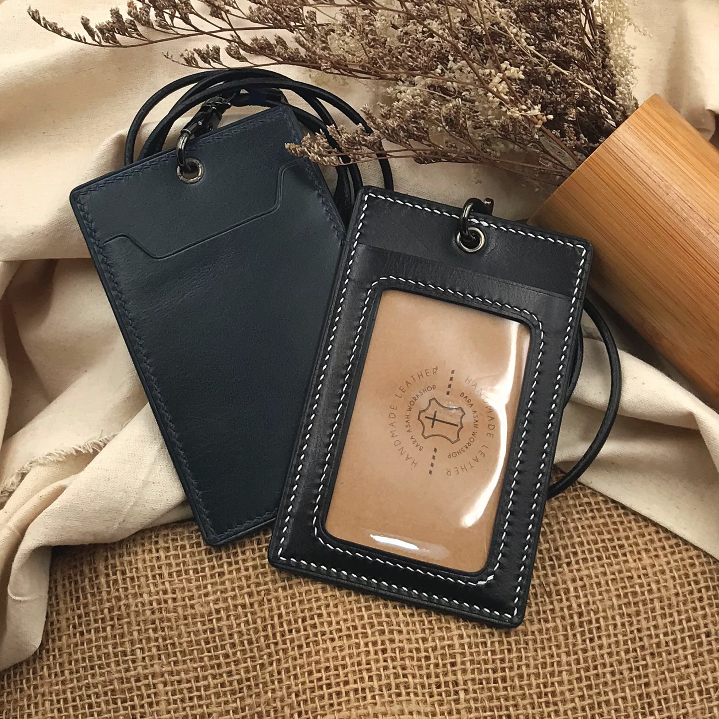 Calf Leather | ID Cardholder with Lanyard | Vertical, Horizontal Style | 小牛皮系列 | 掛頸職員卡套 | 直款橫款